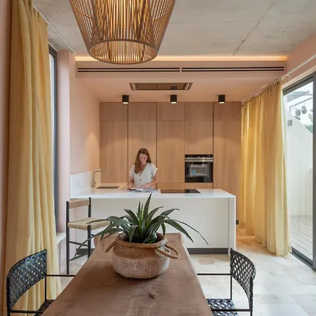 Deluxe Room With Balcony And Seaview At The Marina With Shared Bathroom Alloggio in famiglia Senglea